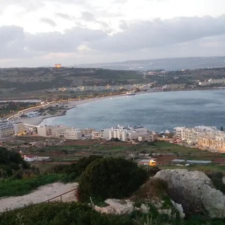 Lägenhet Seahorse Superior, Beautiful Seaviews Mellieħa